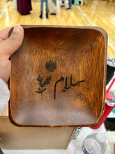 Load image into Gallery viewer, Salam ring tray, key tray, hijab pin tray